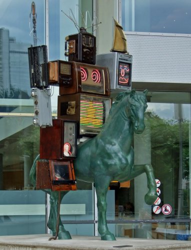 Nam June Paik biographie