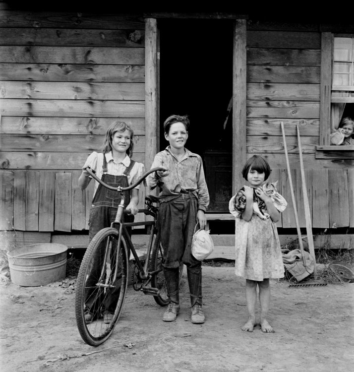 photographie enfants en noir et blanc